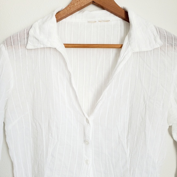 🌞White Plunging Neckline Button Down Shirt - Picture 2 of 7